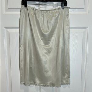 Vintage Warner's Perfect Measure Half Slip Size XL